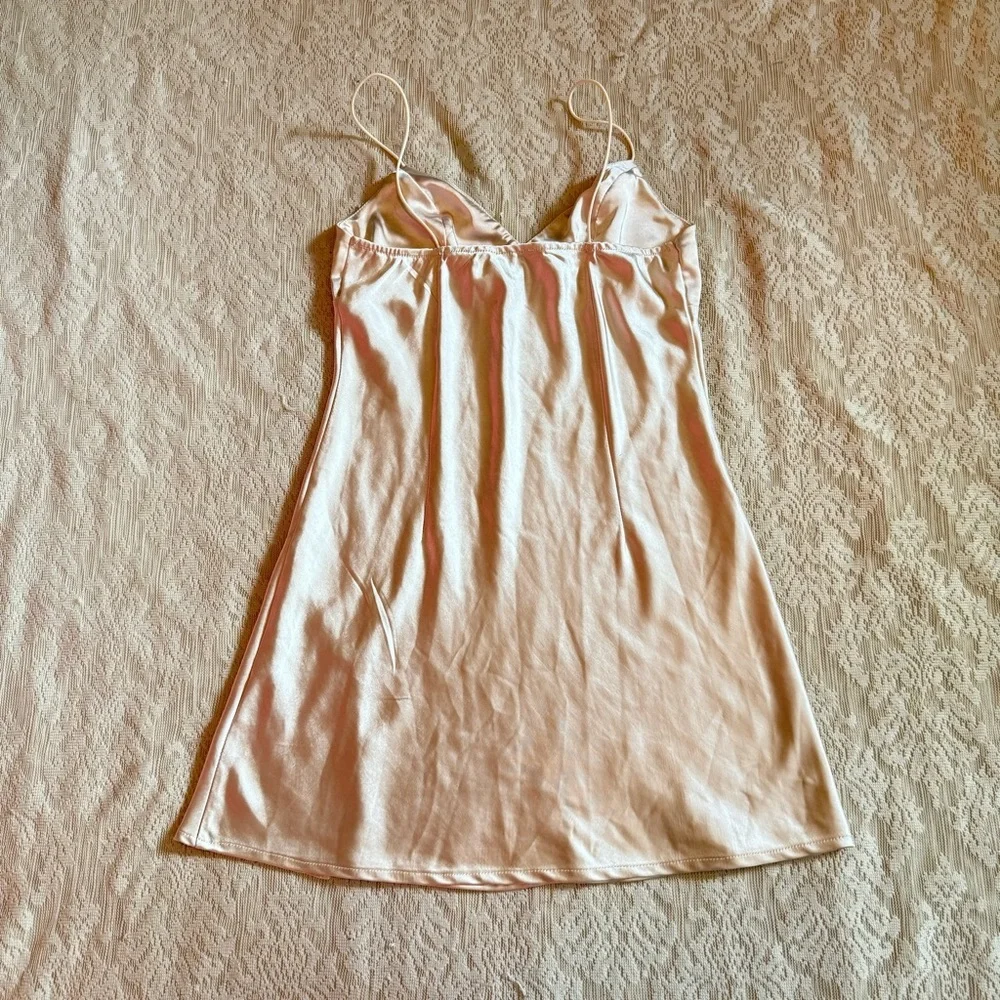 Princes Polly Stargazing satiny champagne slip dress - Picture 10 of 11
